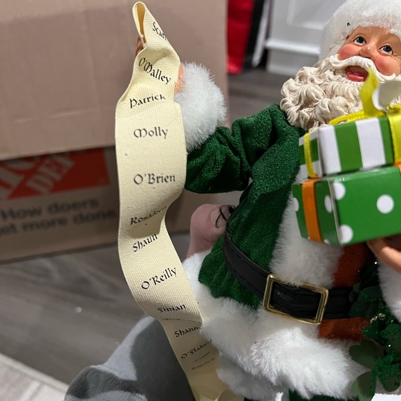 Possible Dreams Clothtique- Peace and Plenty Santa - Picture 3 of 5